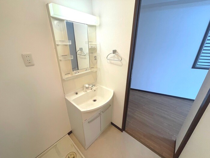 物件内観写真12　(洗面)