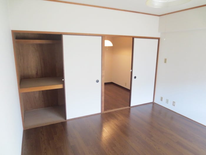 物件内観写真7　(居室)