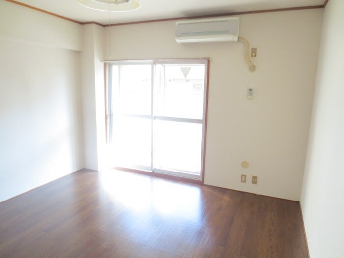 物件内観写真11　(居室)