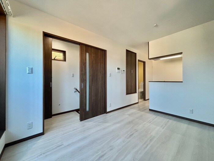 物件内観写真8　(居室)