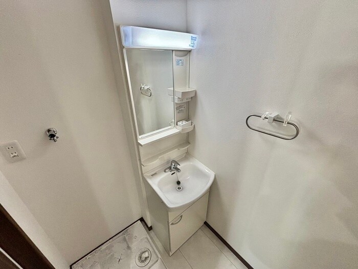 物件内観写真11　(洗面)