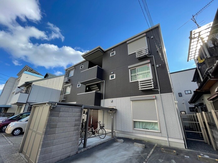 物件外観写真1　(外観写真)