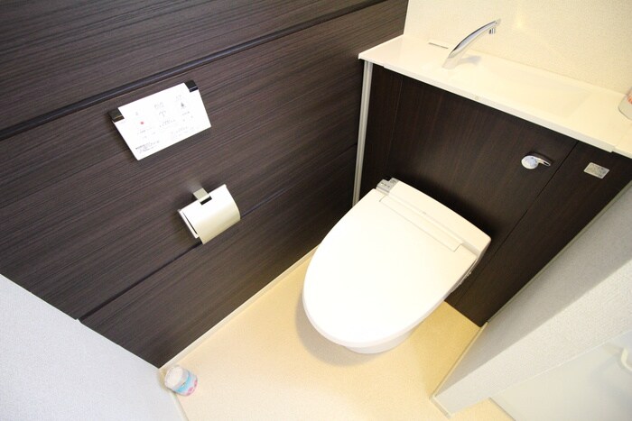 物件内観写真13　(トイレ)