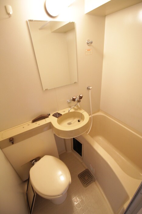 物件内観写真12　(バス／シャワールーム等)