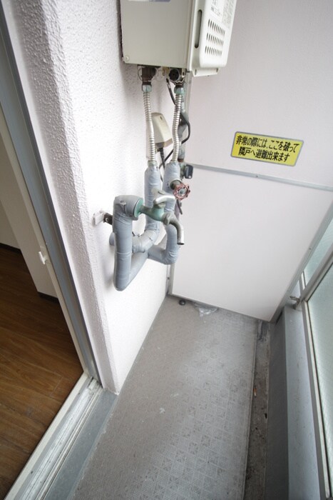 物件内観写真17　(洗濯機置場)