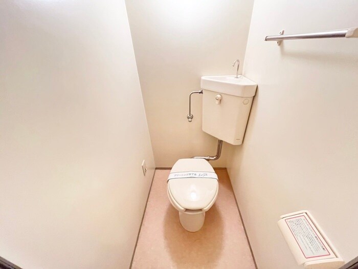 物件内観写真14　(トイレ)