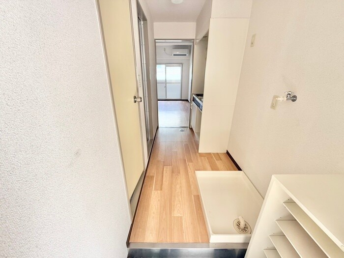 物件内観写真19　(廊下)