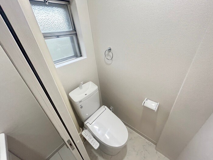 物件内観写真9　(トイレ)