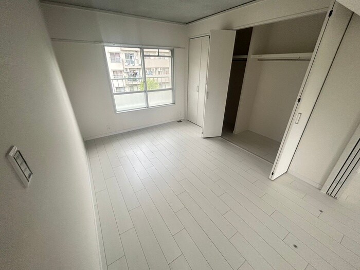 物件内観写真18　(居室)