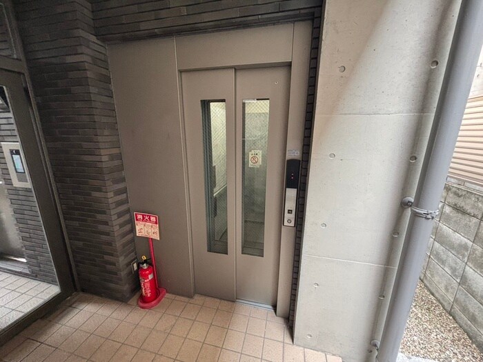 物件外観写真4　(建物設備)
