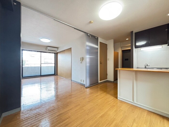 物件内観写真10　(居室)