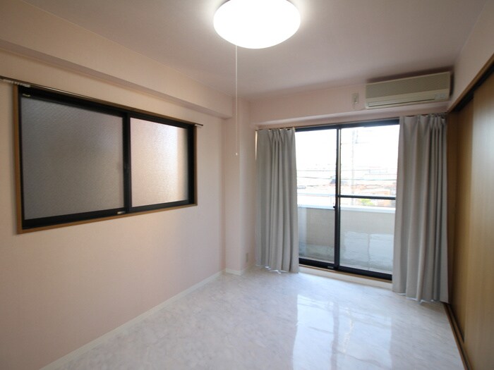 物件内観写真11　(居室)