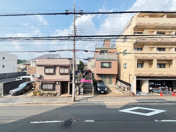 物件内観写真22　(室内からの展望)