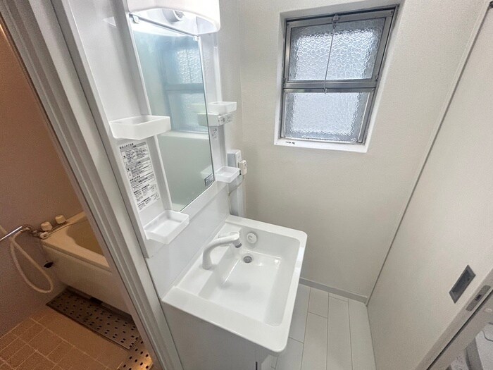 物件内観写真9　(洗面)