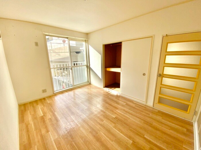 物件内観写真13　(居室)