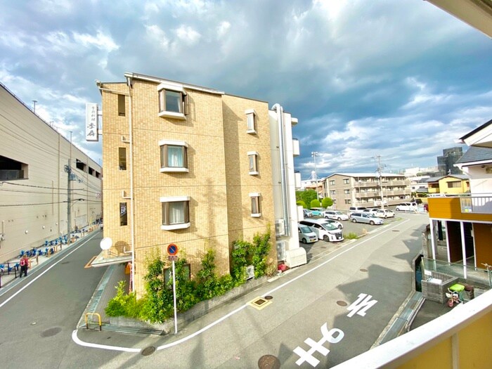 物件内観写真17　(室内からの展望)