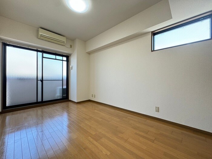 物件内観写真6　(居室)