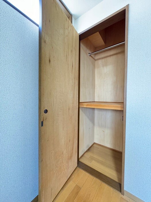 物件内観写真12　(収納)