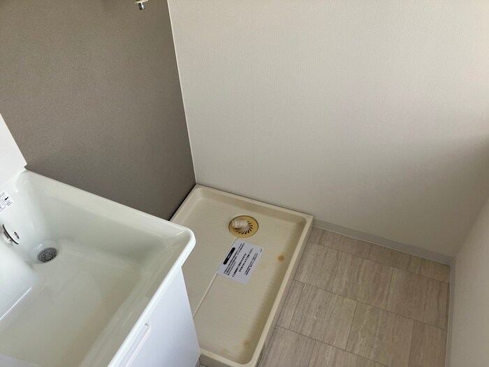 物件内観写真21　(洗濯機置場)