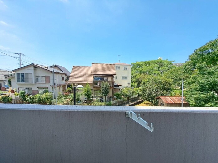 物件内観写真18　(室内からの展望)