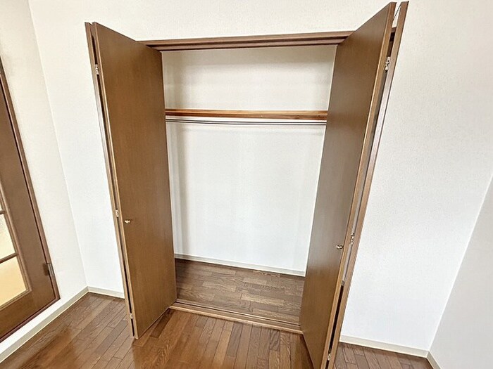 物件内観写真15　(収納)