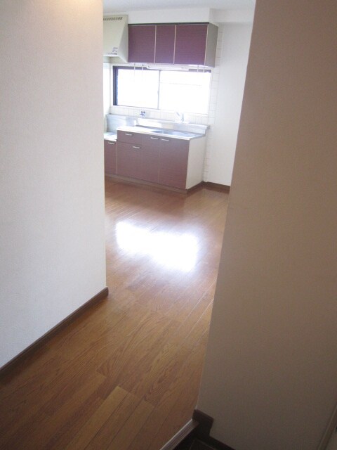 物件内観写真7　(玄関)