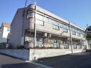 エストマンシヨン外観写真