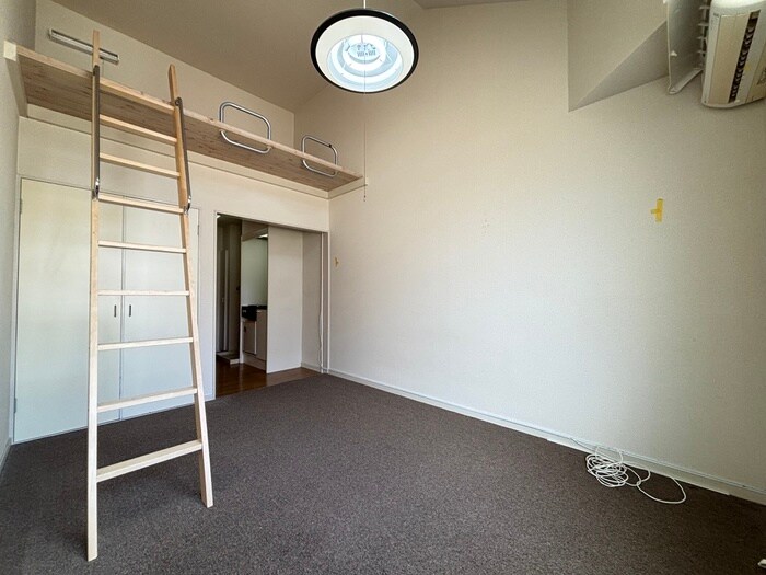 物件内観写真7　(居室)