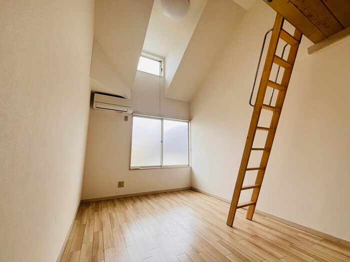 物件内観写真9　(居室)