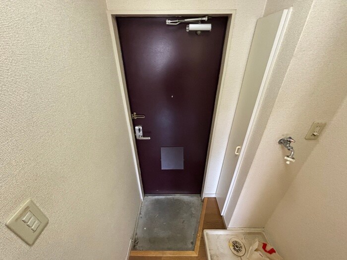 物件内観写真17　(玄関)