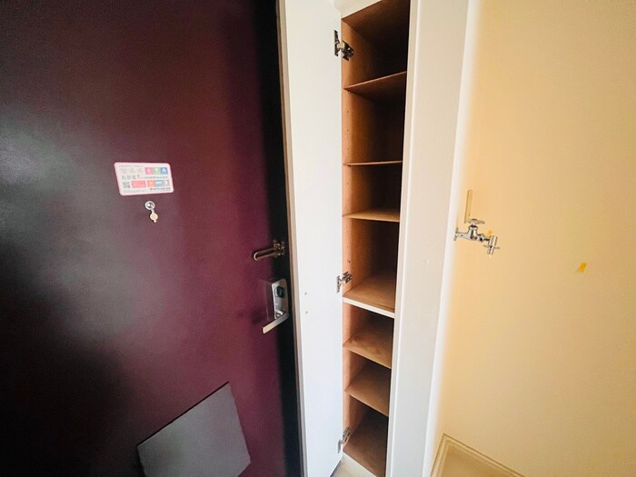 物件内観写真18　(靴箱)