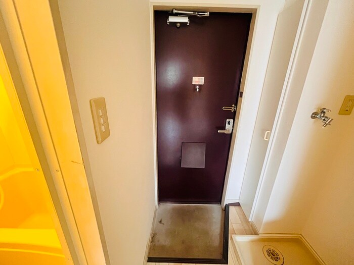 物件内観写真19　(玄関)