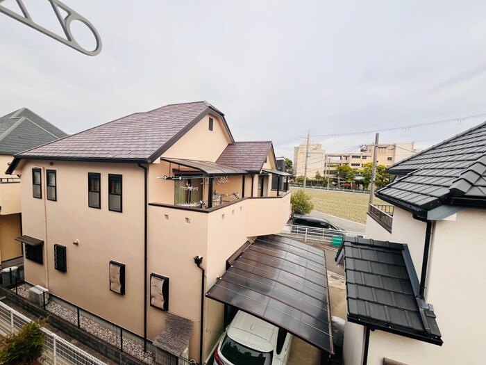 物件内観写真20　(室内からの展望)