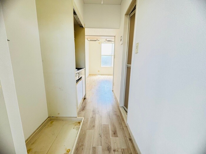 物件内観写真20　(廊下)