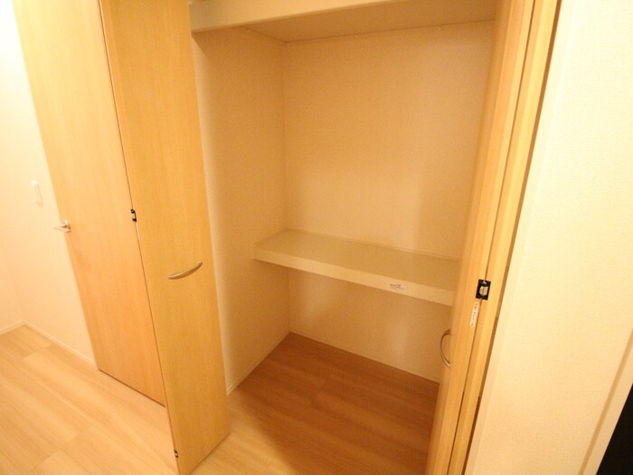 物件内観写真17　(収納)