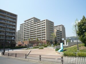 ジオ彩都みなみ坂四番館（309）外観写真