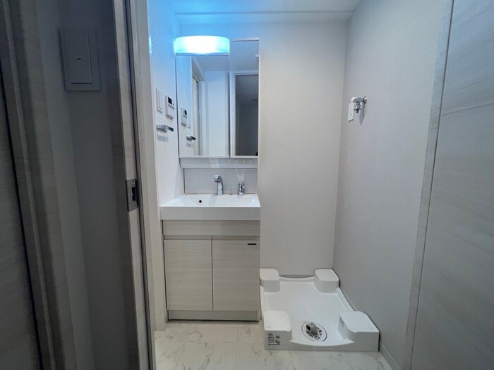 物件内観写真11　(洗面)