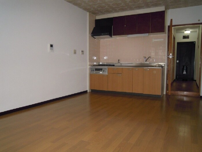 物件内観写真4　(居室)