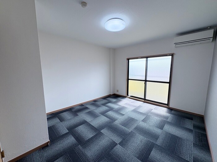 物件内観写真9　(居室)