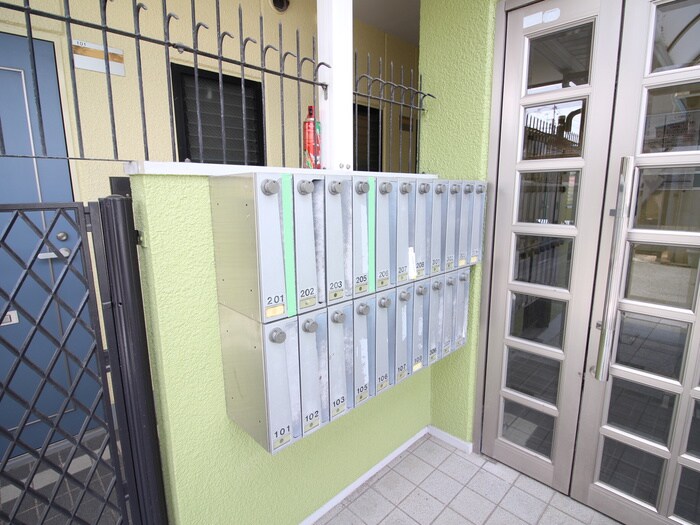 物件外観写真6　(建物設備)