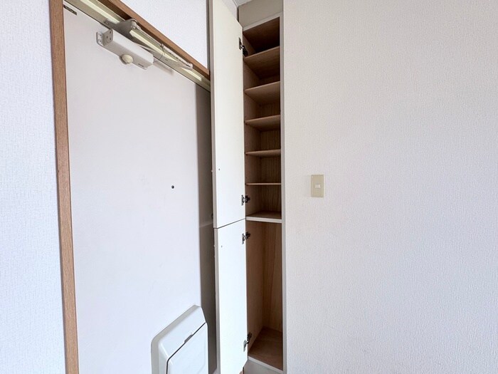 物件内観写真18　(靴箱)