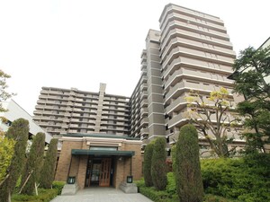 ﾙﾈ･ﾋｭ-ﾏﾝｽﾞｶﾞ-ﾃﾞﾝ金岡公園(1011)外観写真