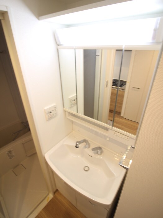 物件内観写真9　(洗面)