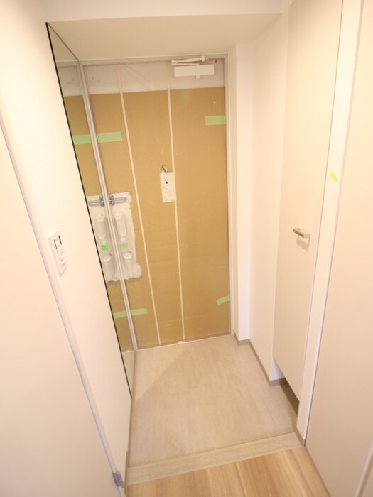 物件内観写真15　(玄関)