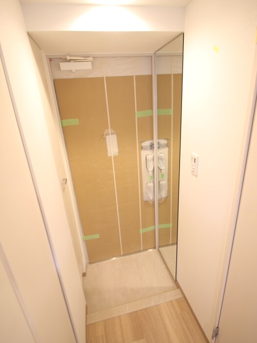 物件内観写真15　(玄関)