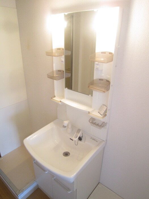 物件内観写真10　(洗面)