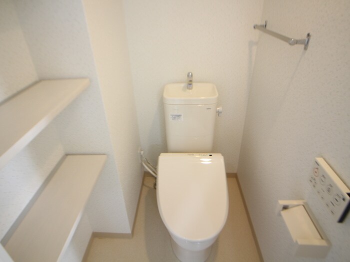 物件内観写真11　(トイレ)