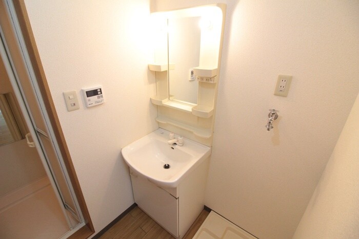 物件内観写真8　(洗面)