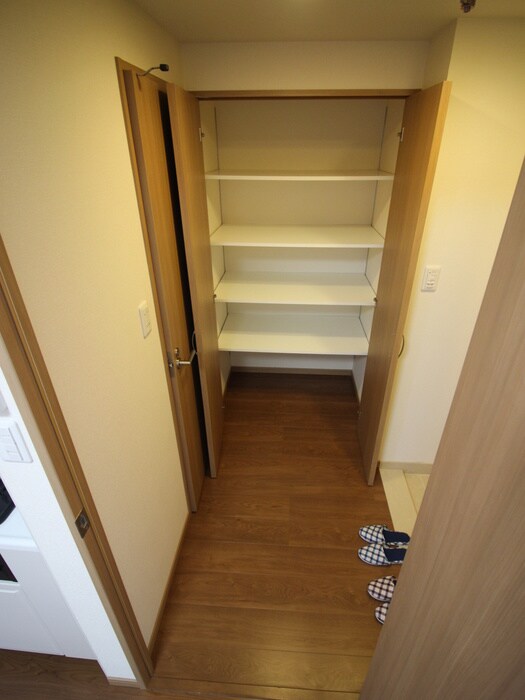 物件内観写真9　(収納)