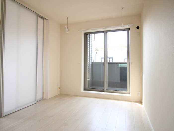 物件内観写真7　(居室)